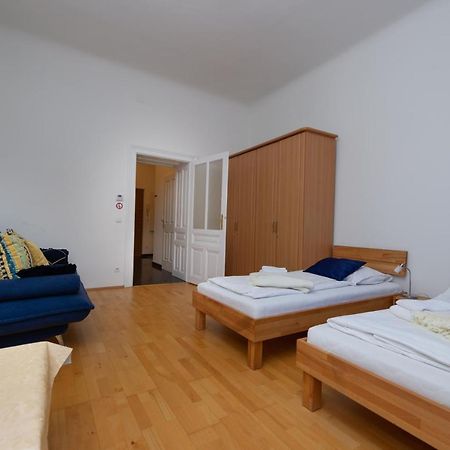 Moderne 2-Zimmer Wohnung In Wien Exterior foto
